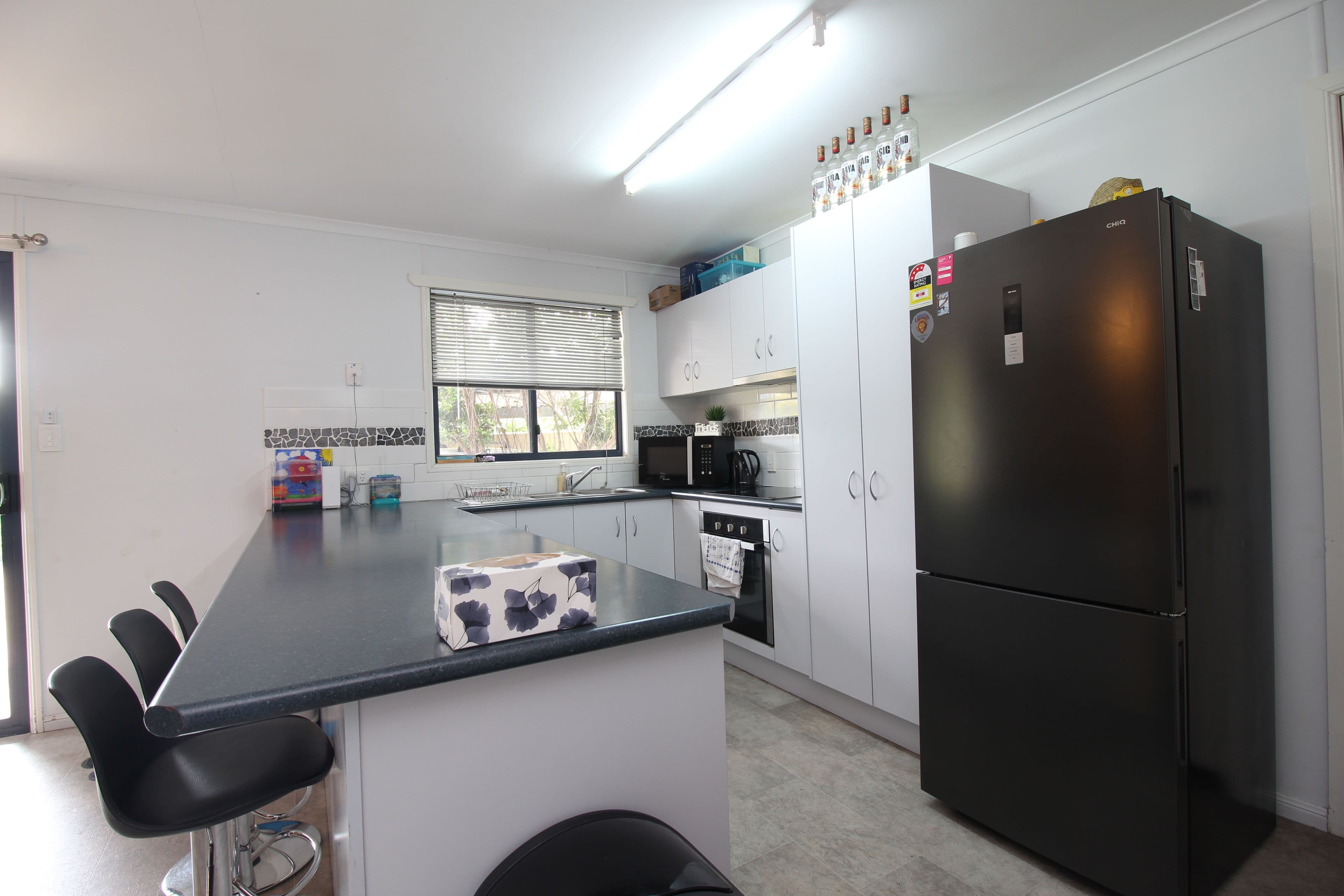 212 Borilla Street, Emerald QLD 4720, Emerald - Thumbnail 3