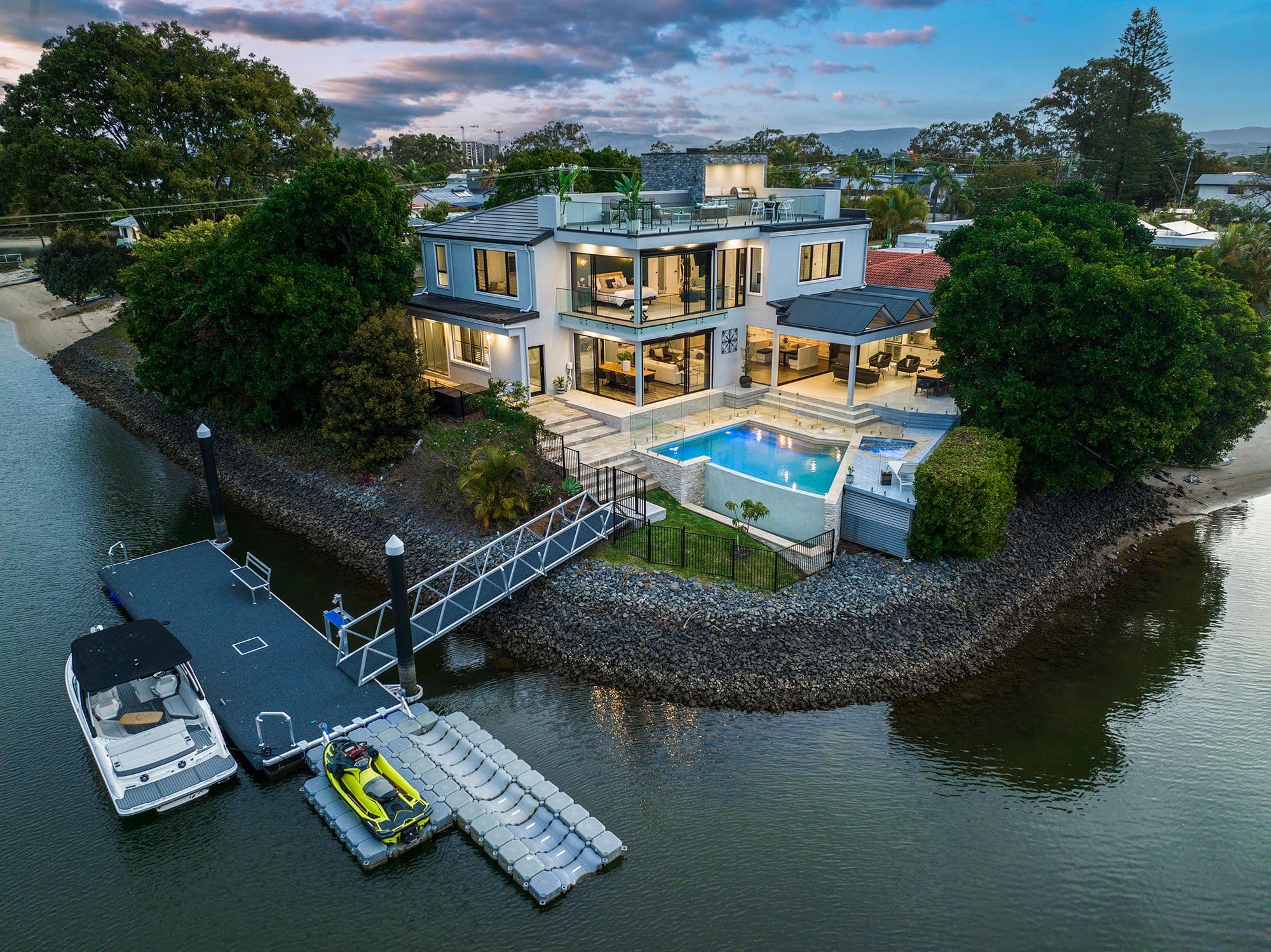 48 Rudd Street, Broadbeach Waters QLD 4218, Broadbeach Waters - Thumbnail 2