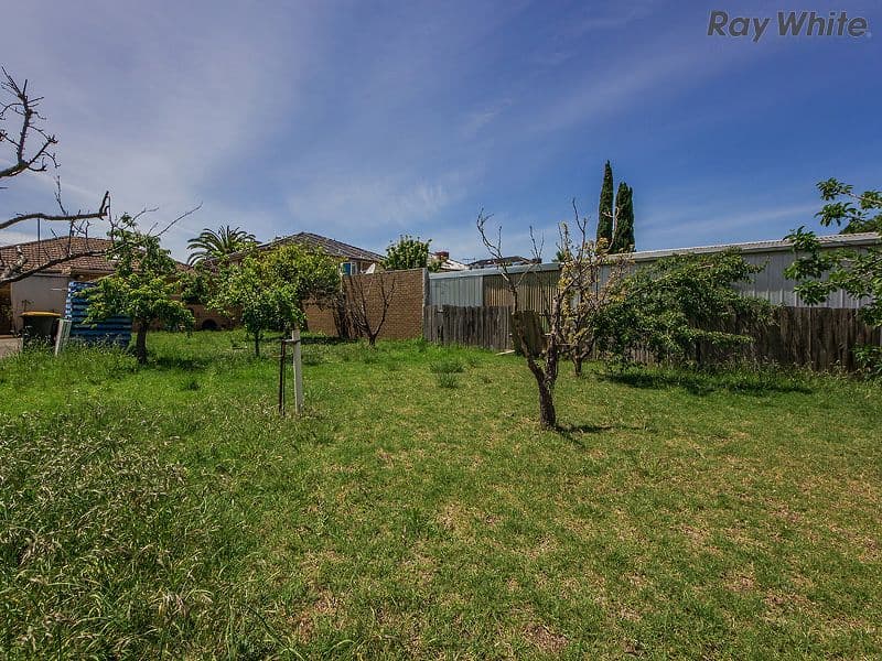 19 George Street, ST ALBANS VIC 3021, St Albans - Thumbnail 7