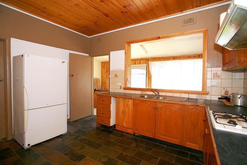 25 Fifth Avenue, DANDENONG VIC 3175, Dandenong - Thumbnail 4