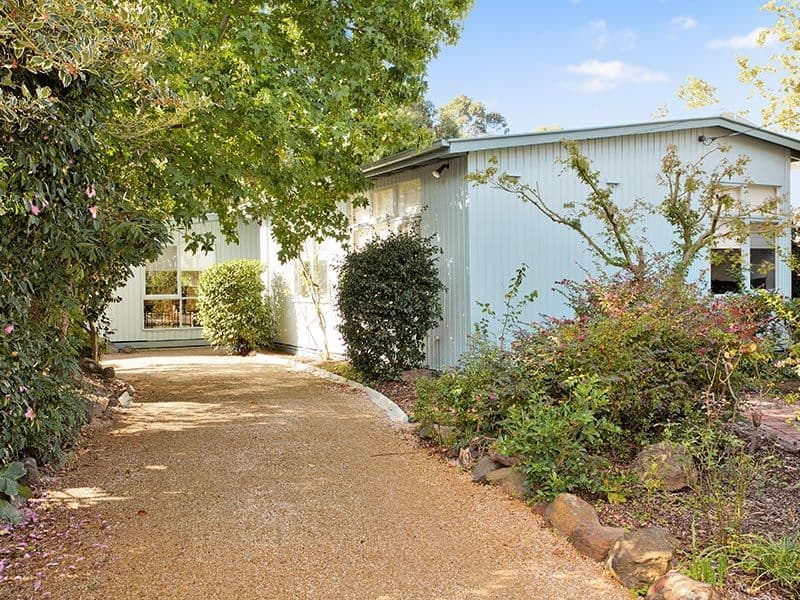4 Clifton Street, BLACKBURN VIC 3130, Blackburn - Thumbnail 2
