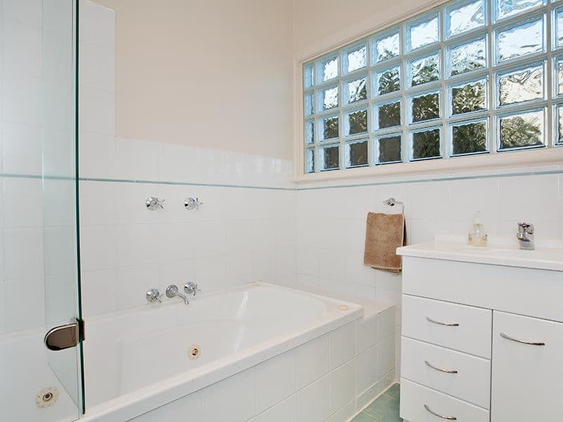 4 Clifton Street, BLACKBURN VIC 3130, Blackburn - Thumbnail 8