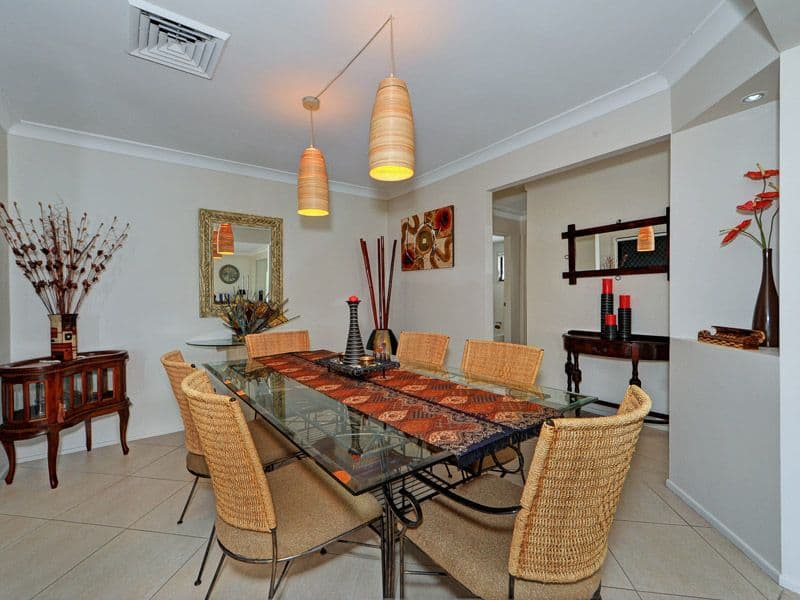 4 Helm Court, Mermaid Waters QLD 4218, Mermaid Waters - Thumbnail 4