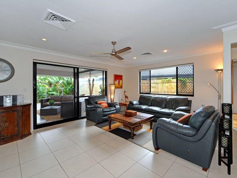 4 Helm Court, Mermaid Waters QLD 4218, Mermaid Waters - Thumbnail 5
