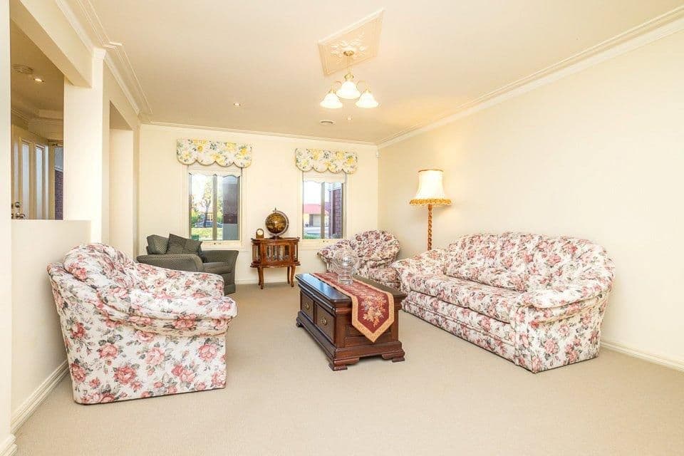 8 Cinel Court, Truganina VIC 3029, Truganina - Thumbnail 8