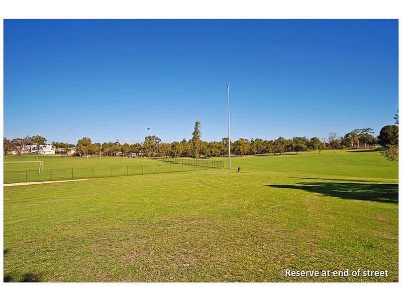 36 Loughton Way, BALGA WA 6061, Balga - Thumbnail 3