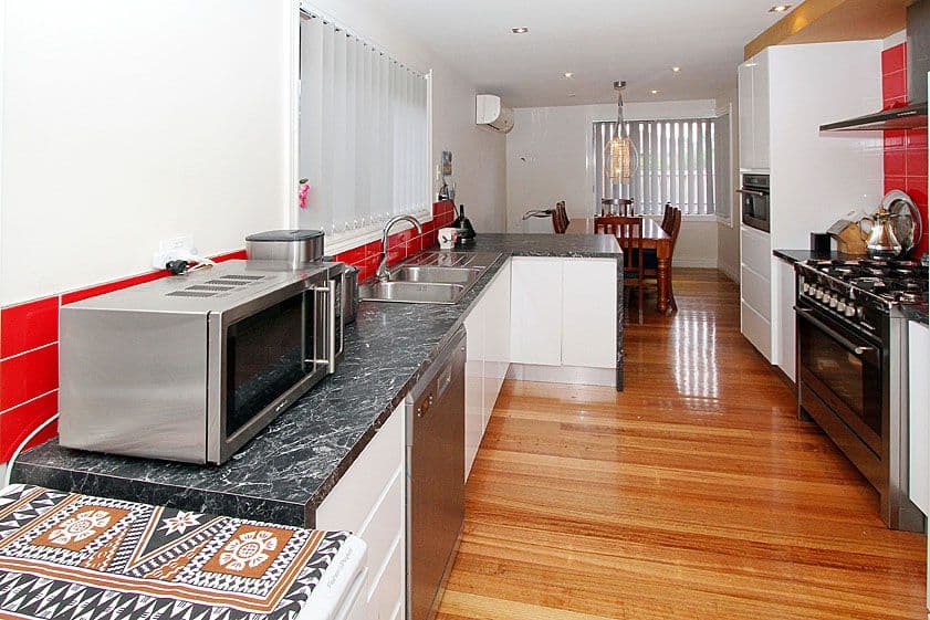 1 Leila Court, Thomastown VIC 3074, Thomastown - Thumbnail 2