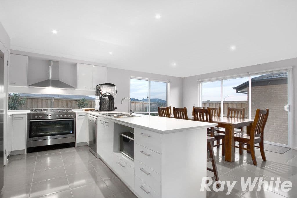 50 Clarendon Street, Pakenham VIC 3810, Pakenham - Thumbnail 7