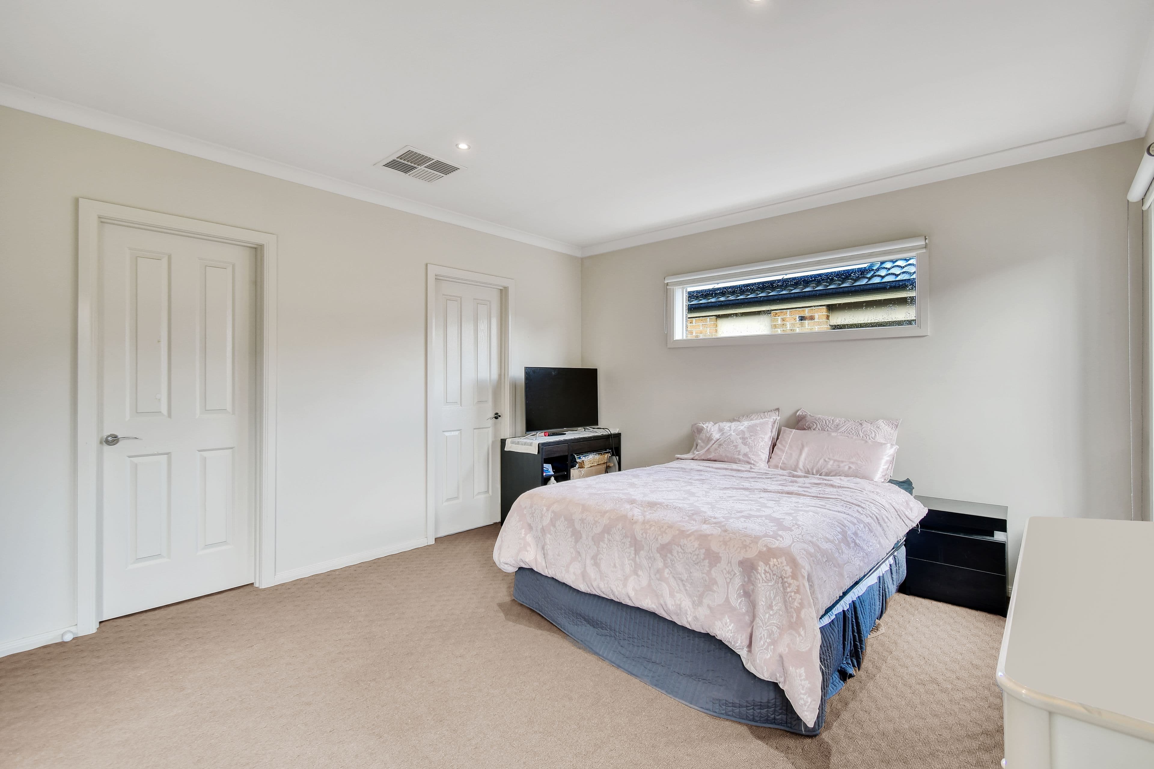 8 Platt Close, Pakenham VIC 3810, Pakenham - Thumbnail 5