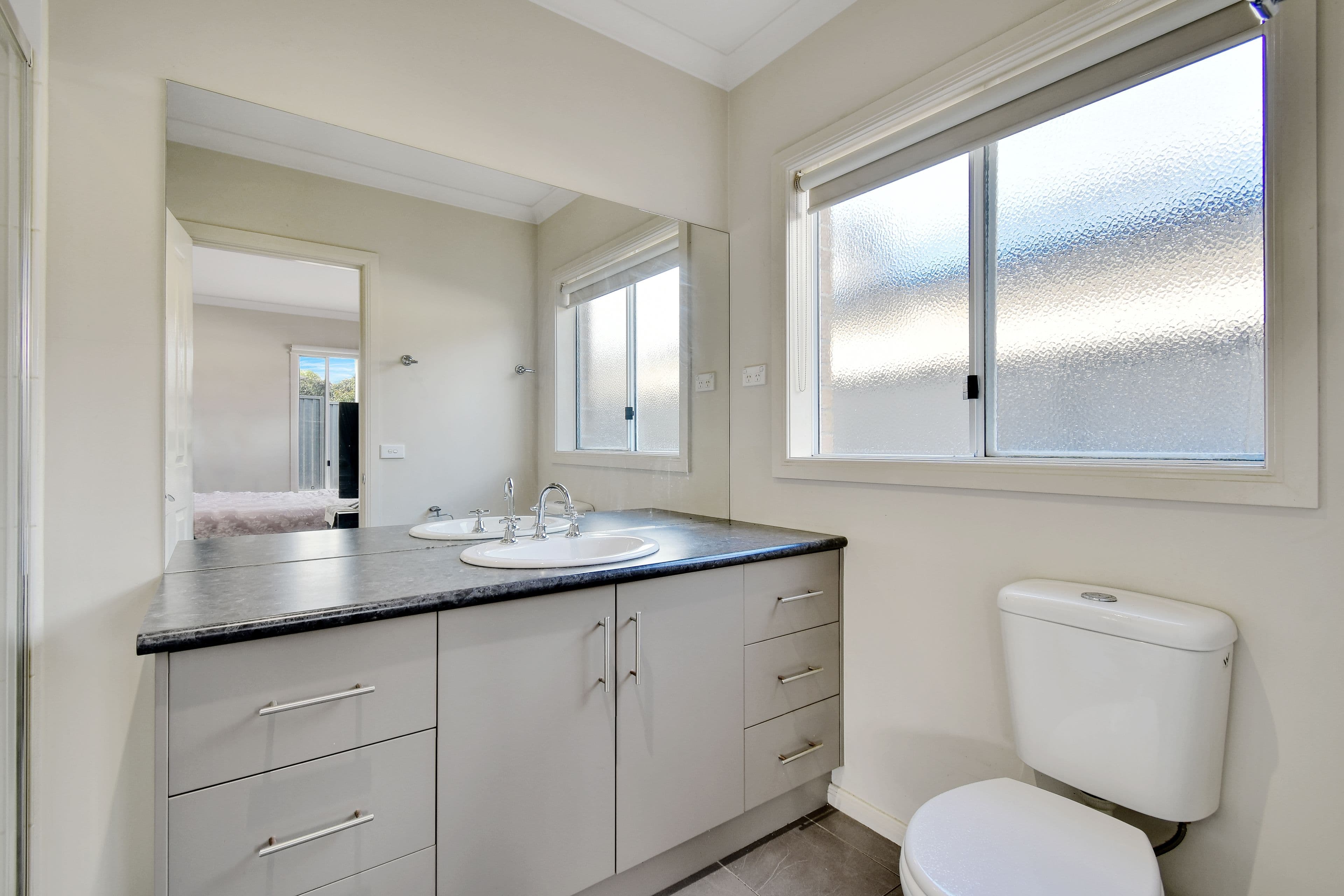 8 Platt Close, Pakenham VIC 3810, Pakenham - Thumbnail 6