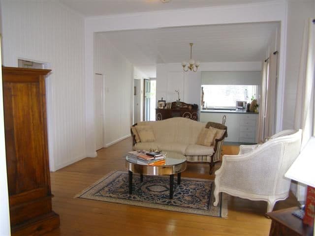 23 Cairns Street, RED HILL QLD 4059, Red Hill - Thumbnail 3