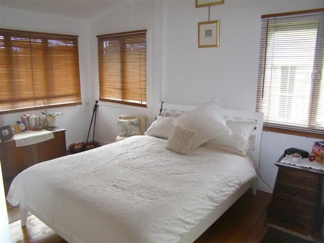 23 Cairns Street, RED HILL QLD 4059, Red Hill - Thumbnail 4