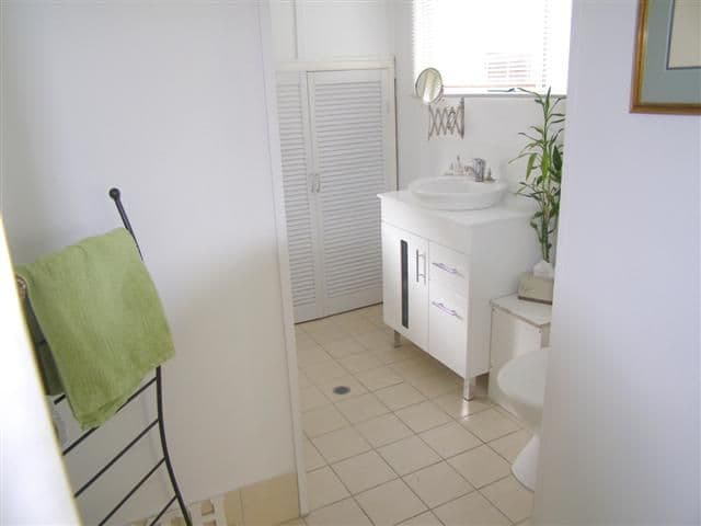 23 Cairns Street, RED HILL QLD 4059, Red Hill - Thumbnail 5