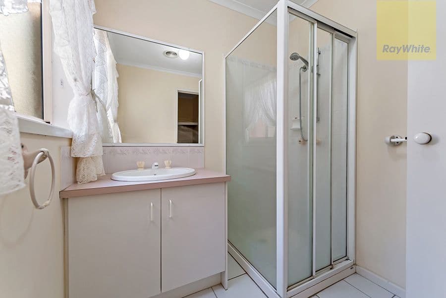 6 Prentice Court, Roxburgh Park VIC 3064, Roxburgh Park - Thumbnail 5