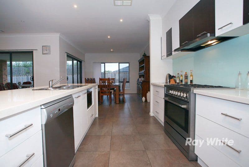 8 Adriana Circuit, BOTANIC RIDGE VIC 3977, Botanic Ridge - Image 1