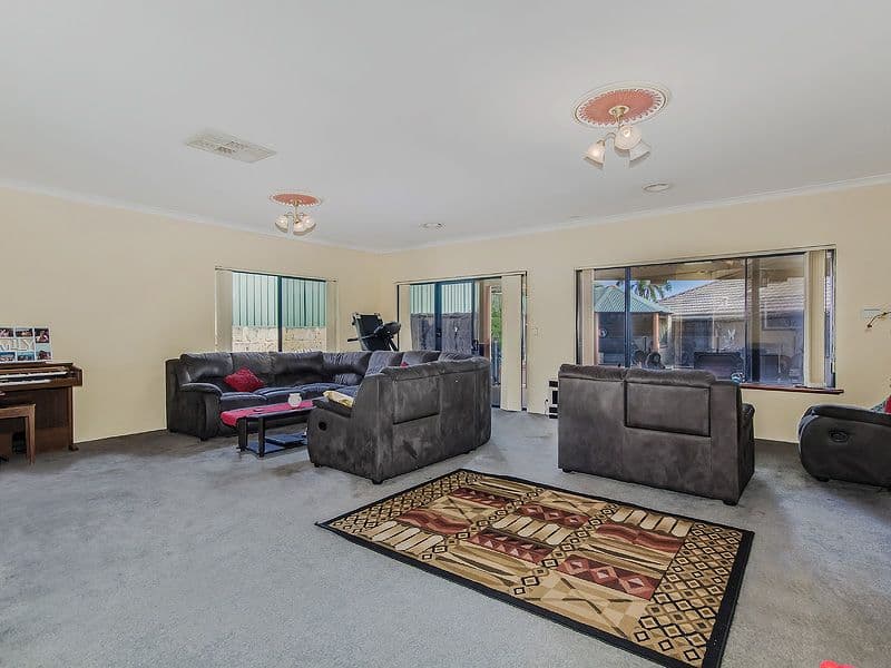 27 Trusty Parkway, BALDIVIS WA 6171, Baldivis - Thumbnail 4