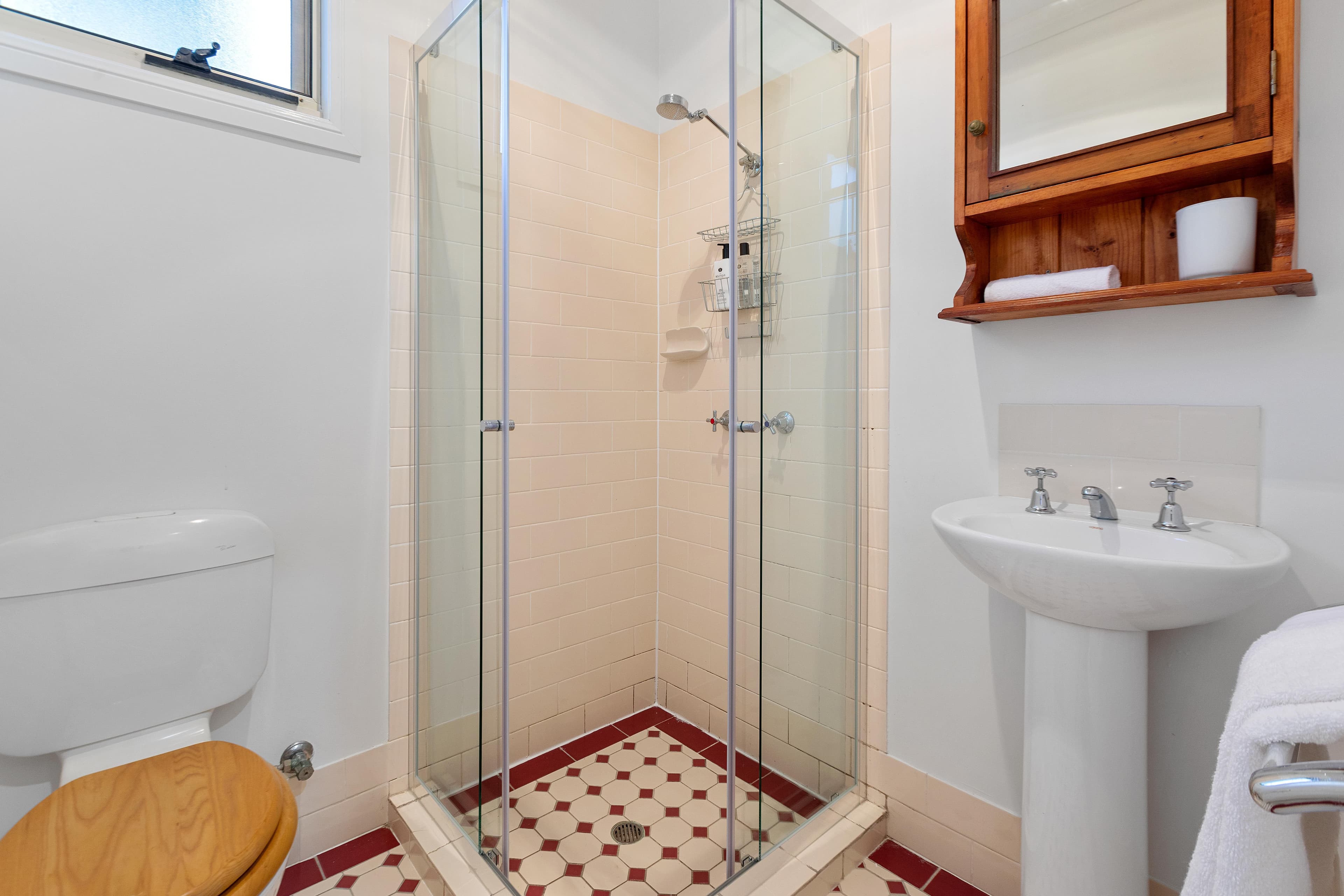 50 Clara Street, Camp Hill QLD 4152, Camp Hill - Thumbnail 7
