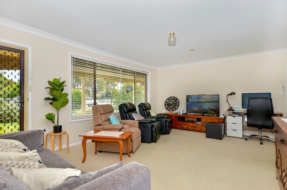 6 Rosewood Drive, Umina Beach - Thumbnail 2