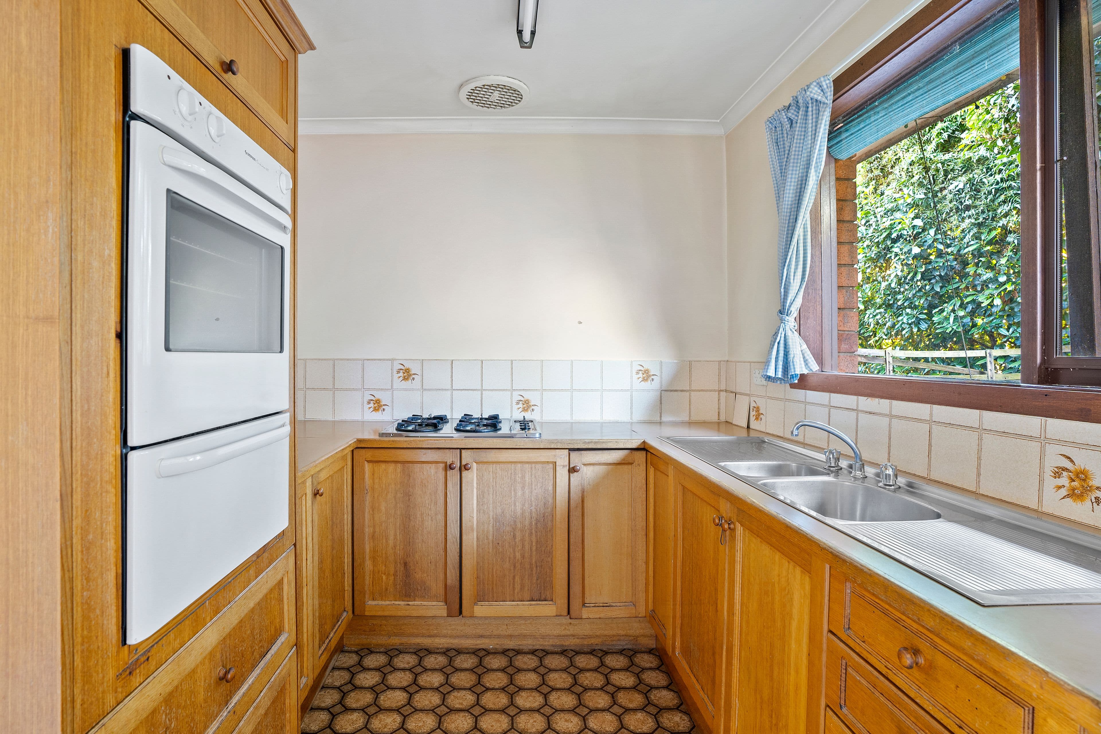 97 Forest Road, Ferntree Gully VIC 3156, Ferntree Gully - Thumbnail 2