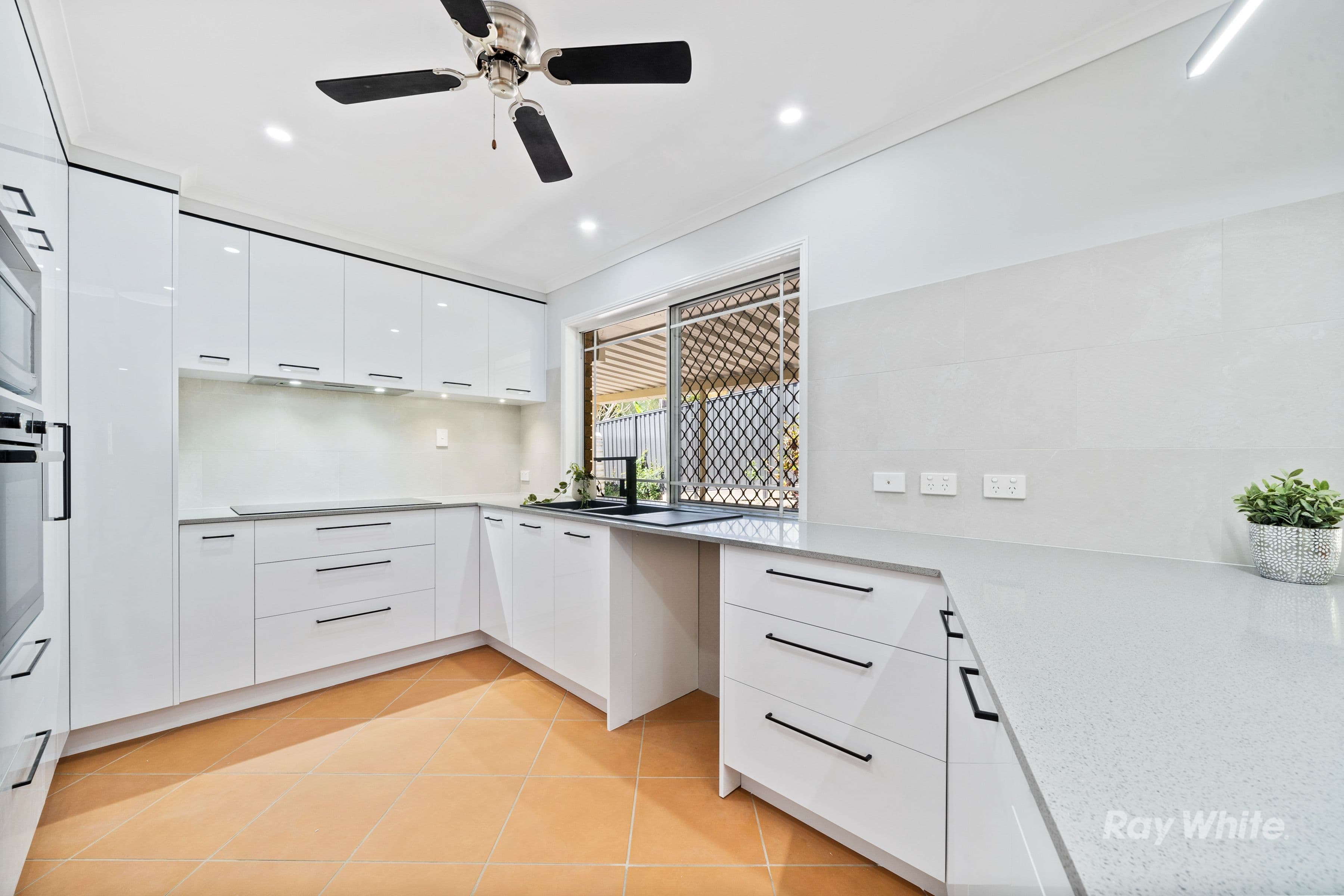 86 Herses Road, Eagleby QLD 4207, Eagleby - Thumbnail 2