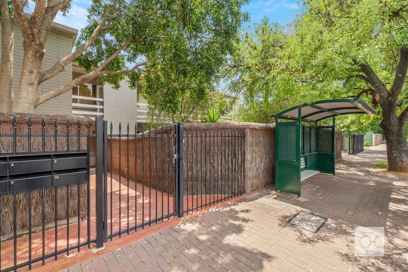 8/53 Stuart Road, Dulwich - Image 1