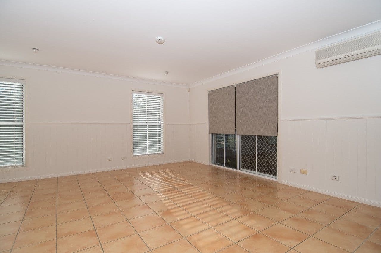 71 Chichester Drive, Arundel QLD 4214, Arundel - Thumbnail 6