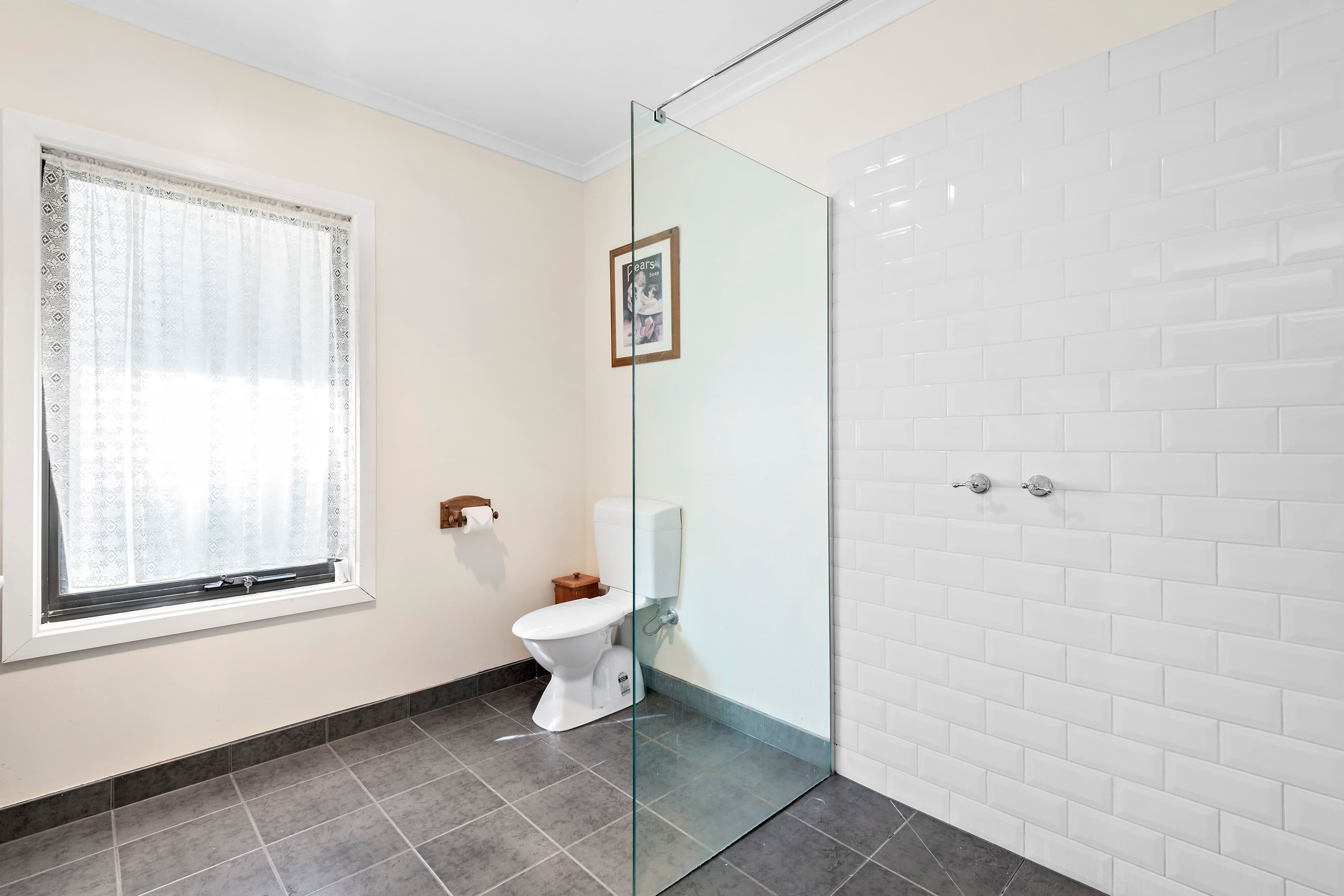 5 Rosemary Crescent, Frankston North VIC 3200, Frankston North - Thumbnail 5