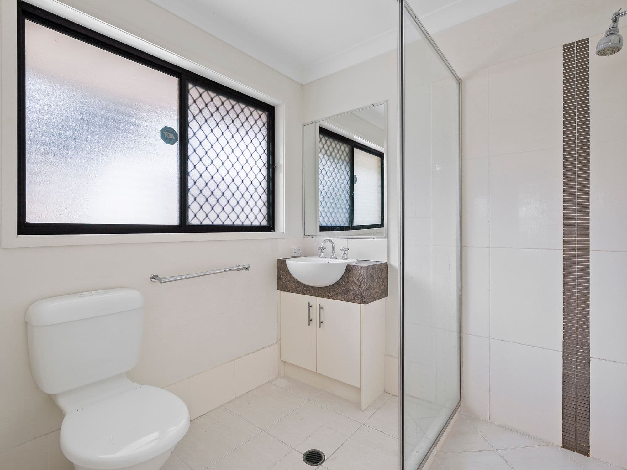 9 Highland Place, Forest Lake QLD 4078, Forest Lake - Thumbnail 7