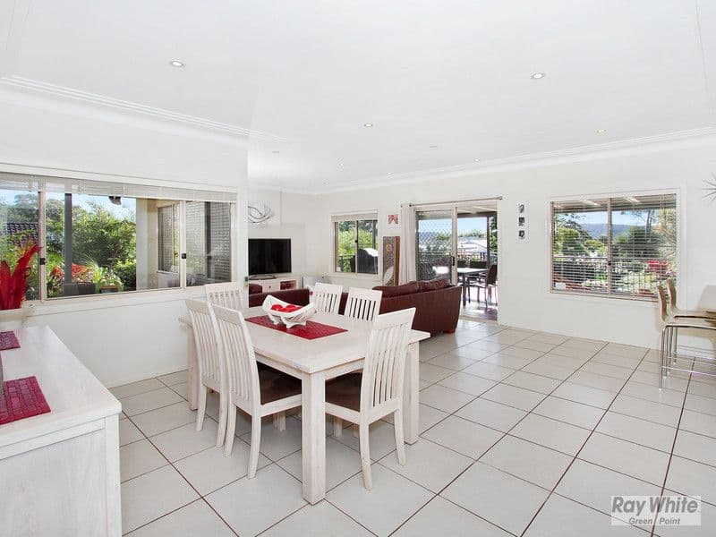 5 Lexington Parade, GREEN POINT NSW 2251, Green Point - Thumbnail 4