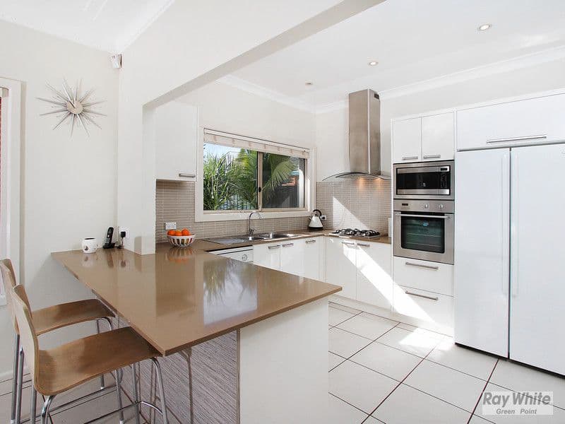 5 Lexington Parade, GREEN POINT NSW 2251, Green Point - Thumbnail 5