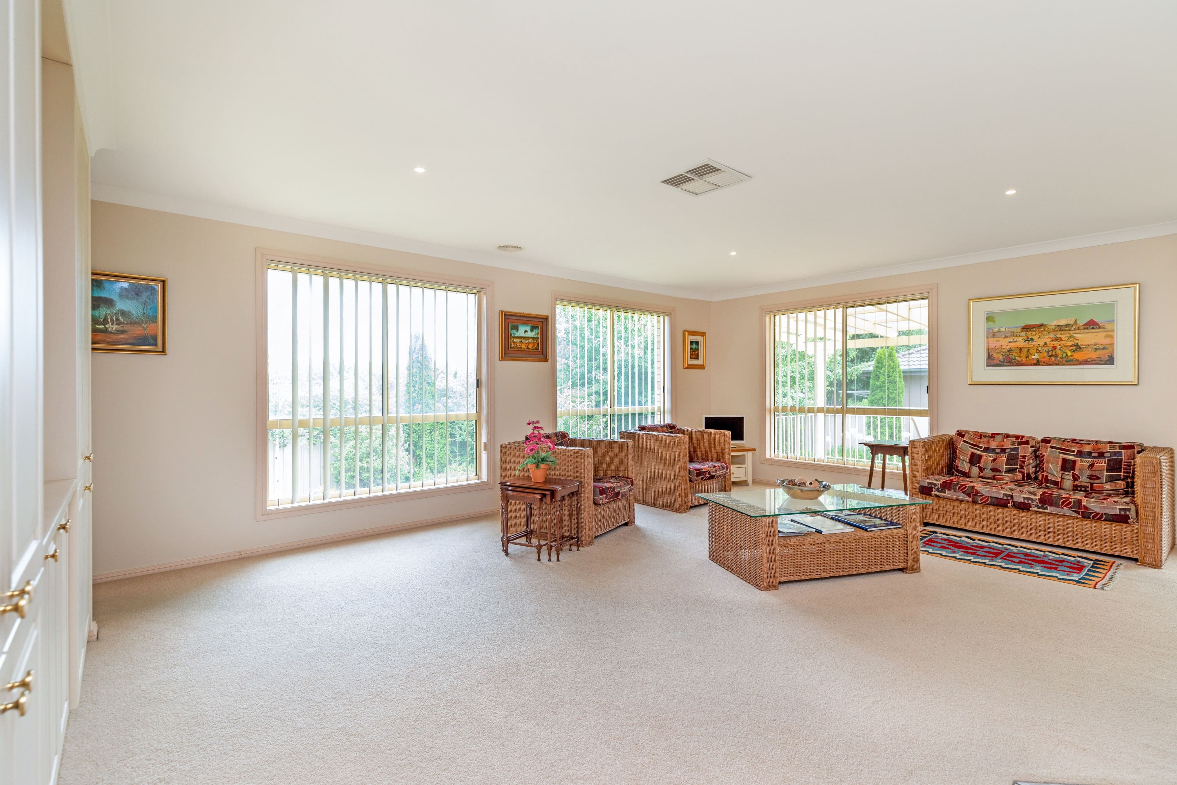 9 Lakehaven Drive, Lake Albert NSW 2650, Lake Albert - Thumbnail 3