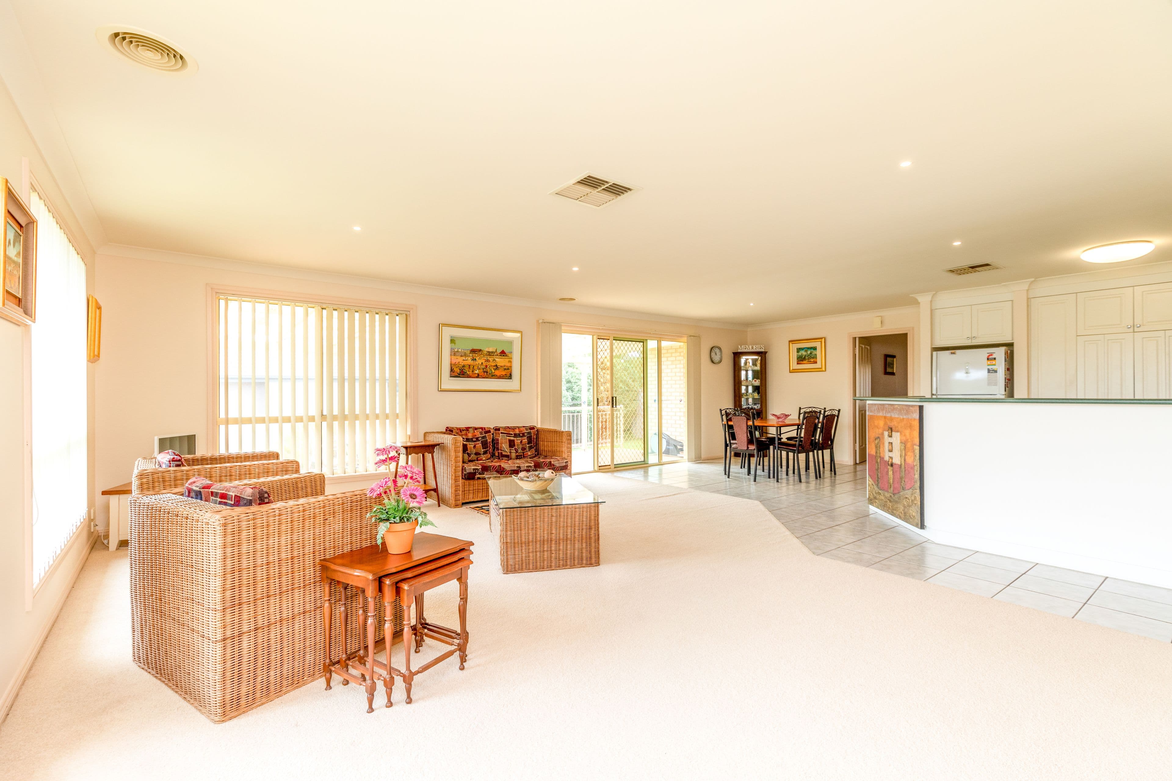 9 Lakehaven Drive, Lake Albert NSW 2650, Lake Albert - Thumbnail 5