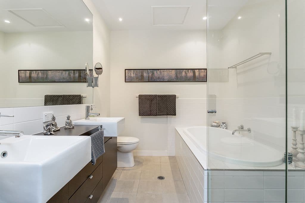 15 Emily Way, Varsity Lakes QLD 4227, Varsity Lakes - Thumbnail 8