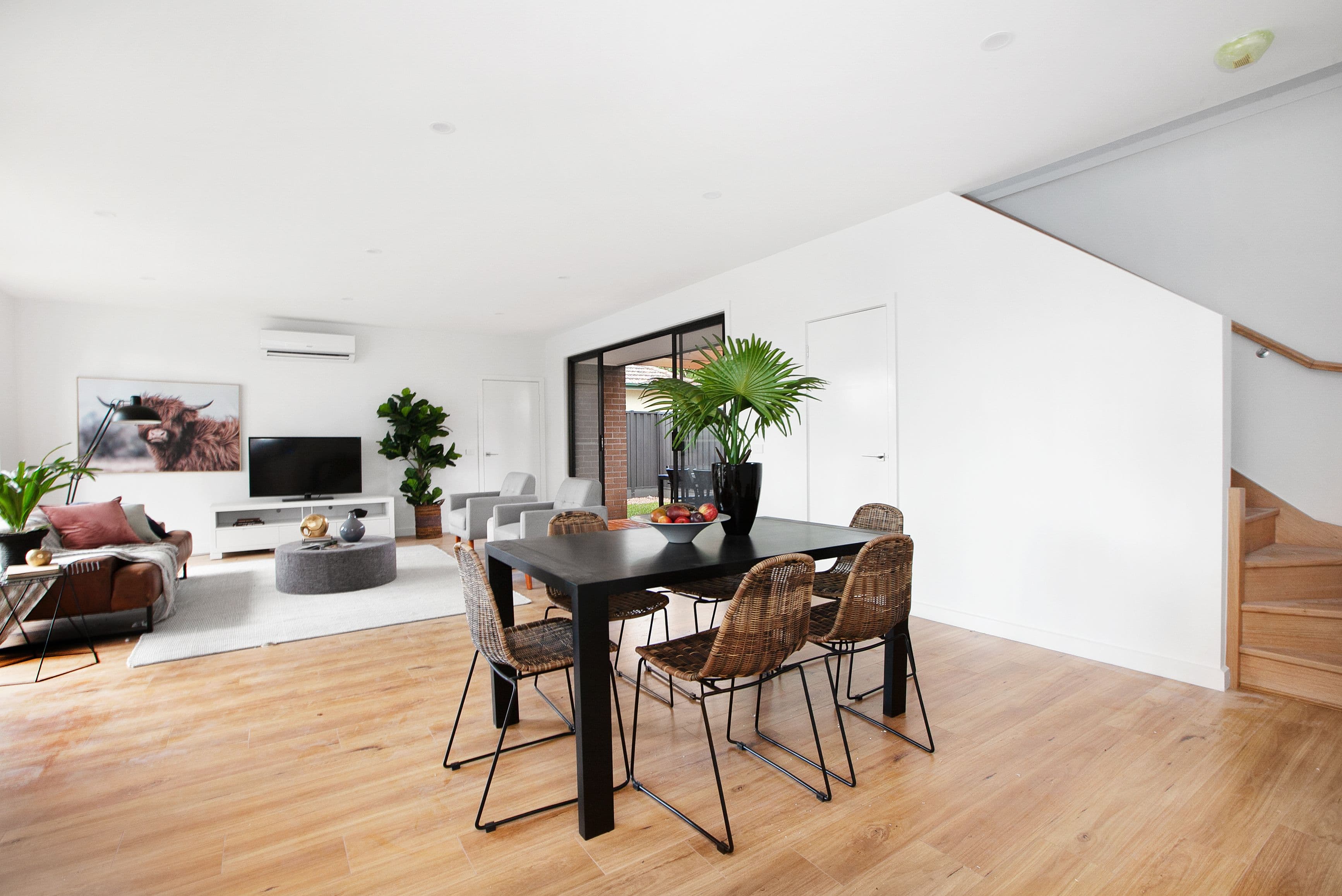 6 Johnson Street, Reservoir VIC 3073, Reservoir - Thumbnail 3