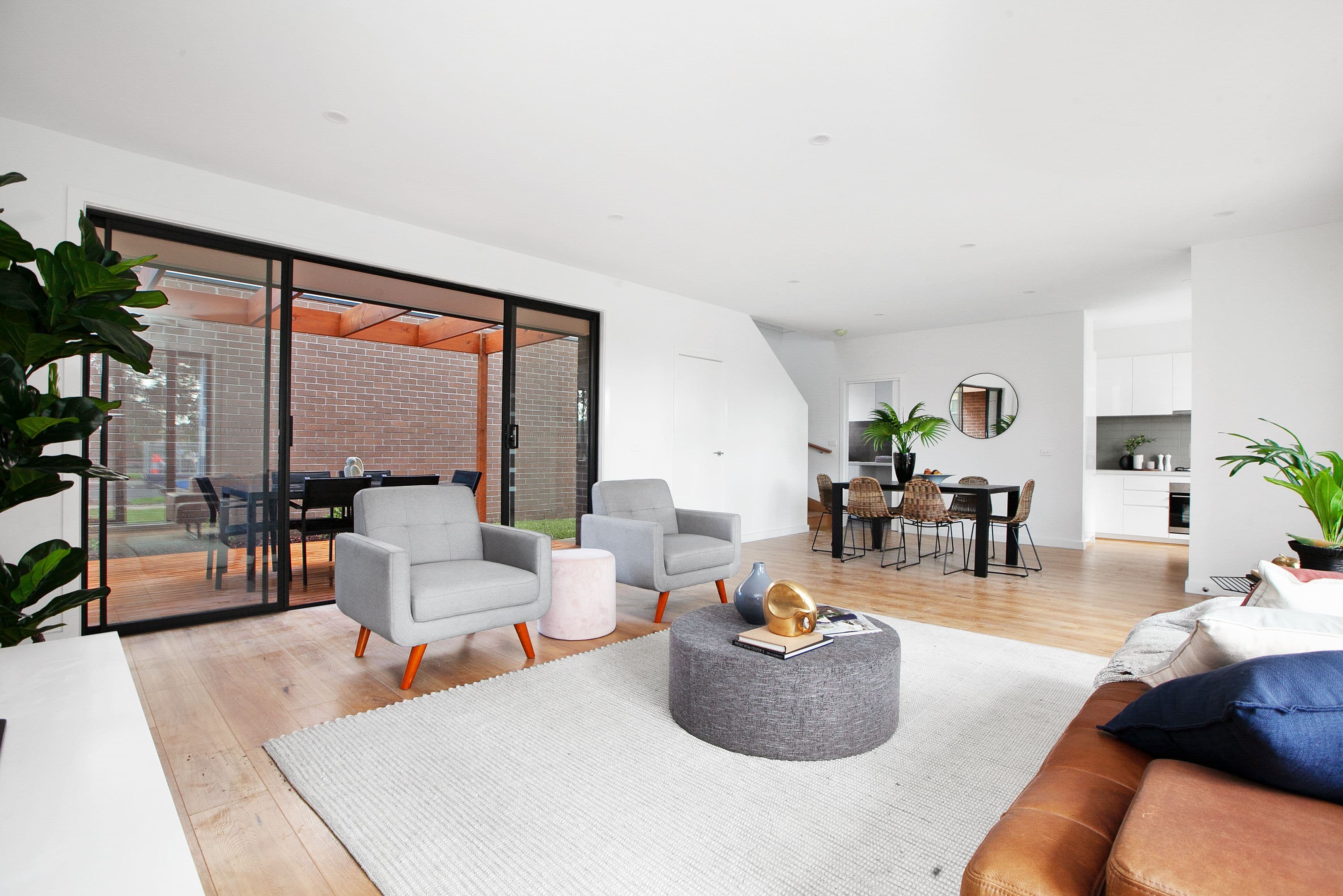 6 Johnson Street, Reservoir VIC 3073, Reservoir - Thumbnail 4
