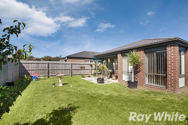 92 Melissa Way, Pakenham VIC 3810, Pakenham - Thumbnail 4