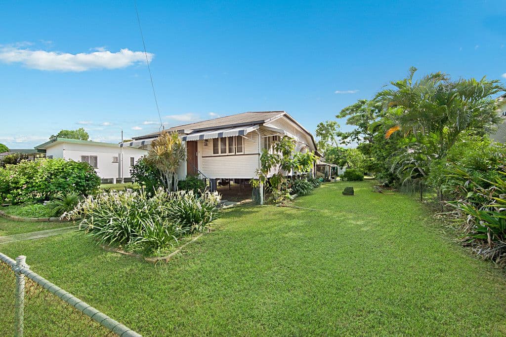 21 Ireland Street, Oonoonba QLD 4811, Oonoonba - Image 1