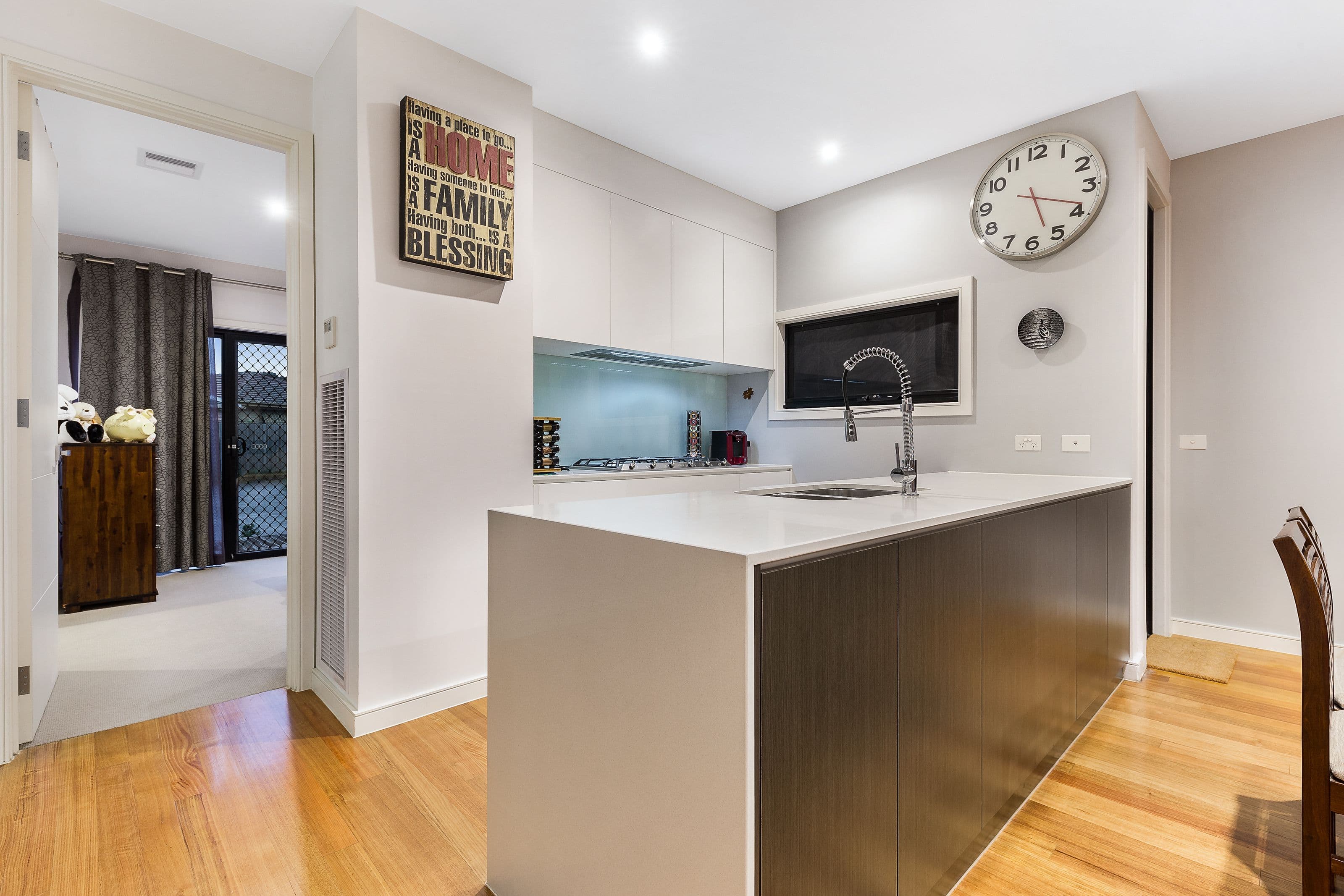 8 Tennyson Court, Mulgrave VIC 3170, Mulgrave - Thumbnail 2