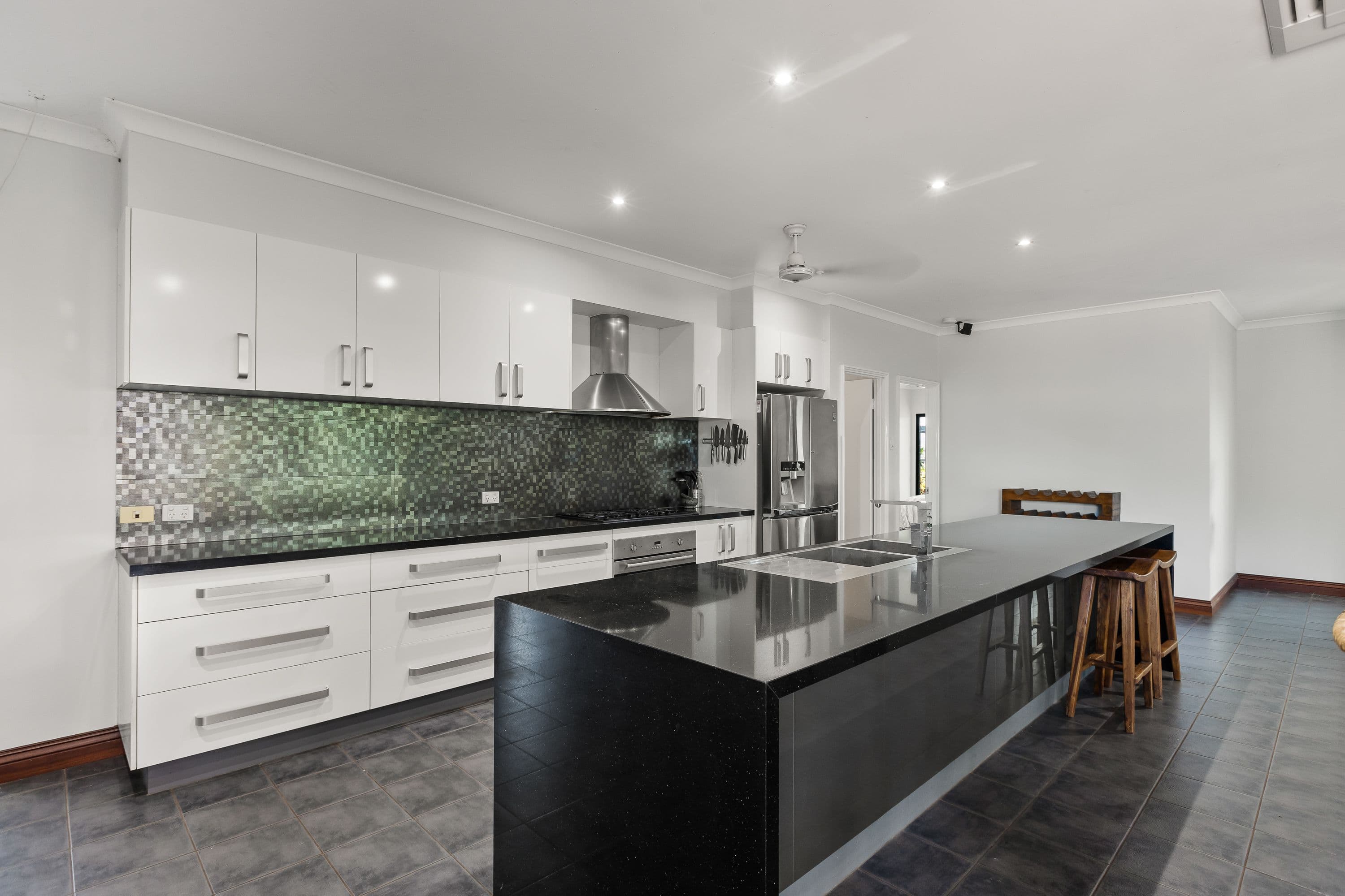 6 Banu Avenue, Cable Beach WA 6726, Cable Beach - Thumbnail 5