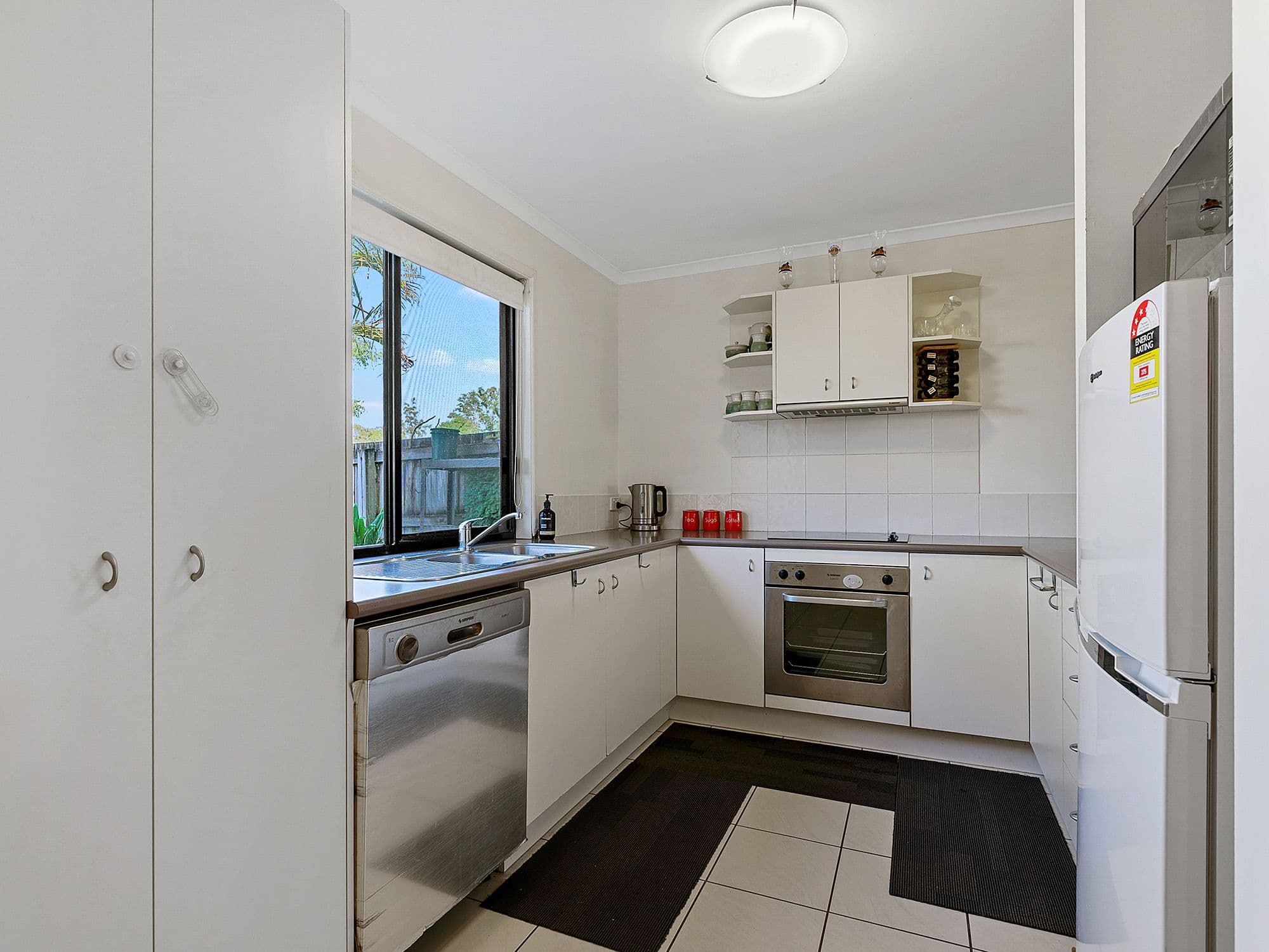2A Swan Street, Beerwah QLD 4519, Beerwah - Thumbnail 2
