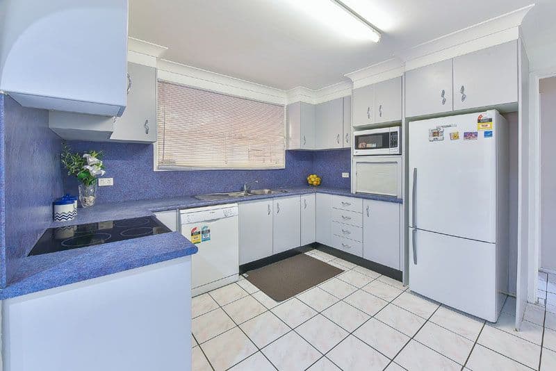 73 St Helens Park Drive, St Helens Park NSW 2560, St Helens Park - Thumbnail 4