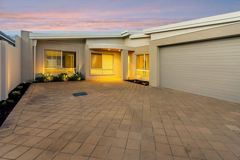 22 Klem Avenue, Salter Point WA 6152, Salter Point - Thumbnail 2