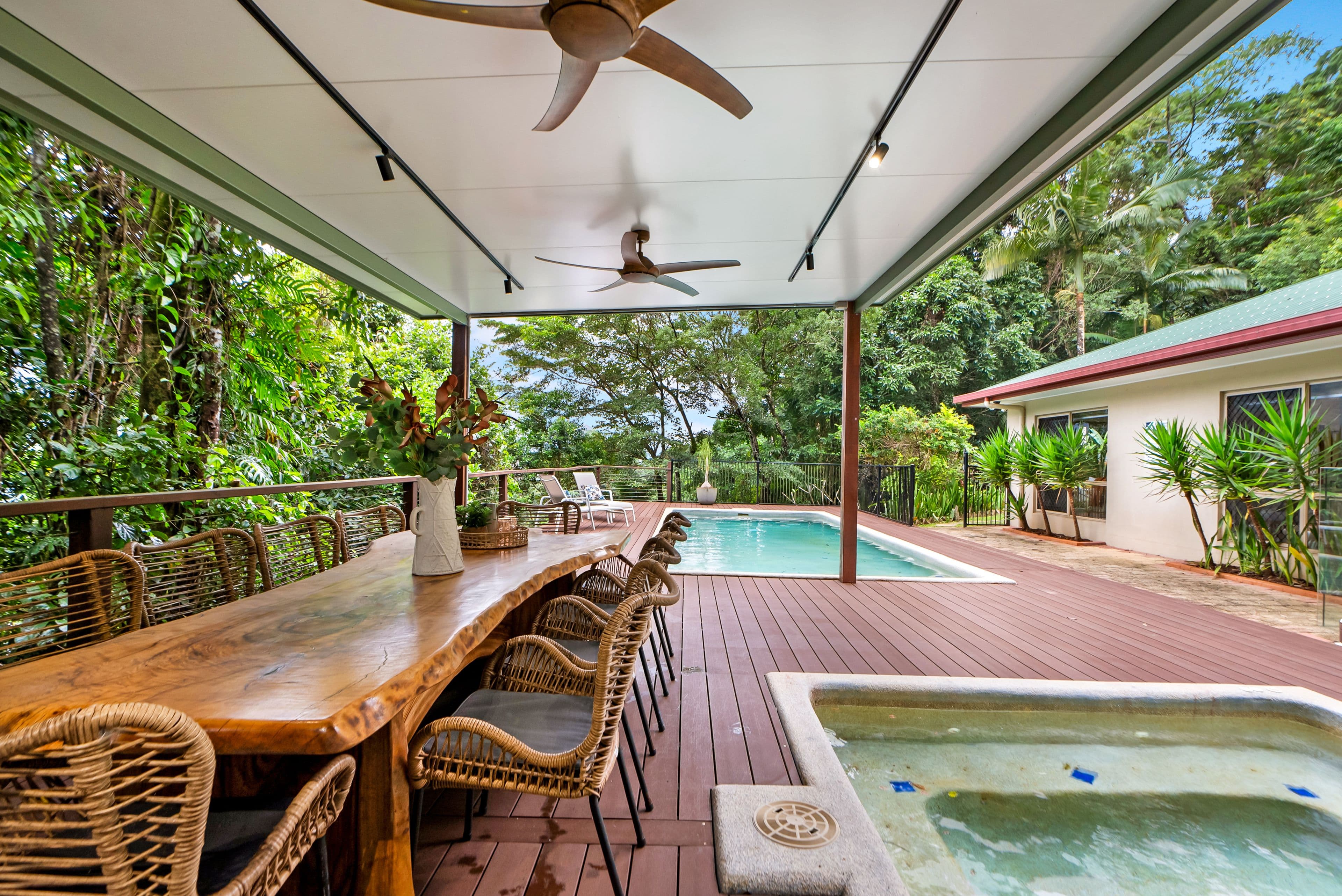 70 Fairley Street, Redlynch QLD 4870, Redlynch - Thumbnail 2