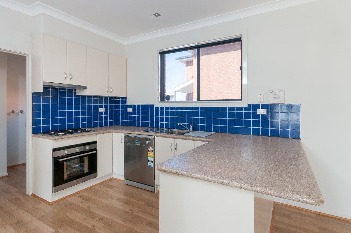 35 Hamilton Street, CRAIGIEBURN VIC 3064, Craigieburn - Thumbnail 3