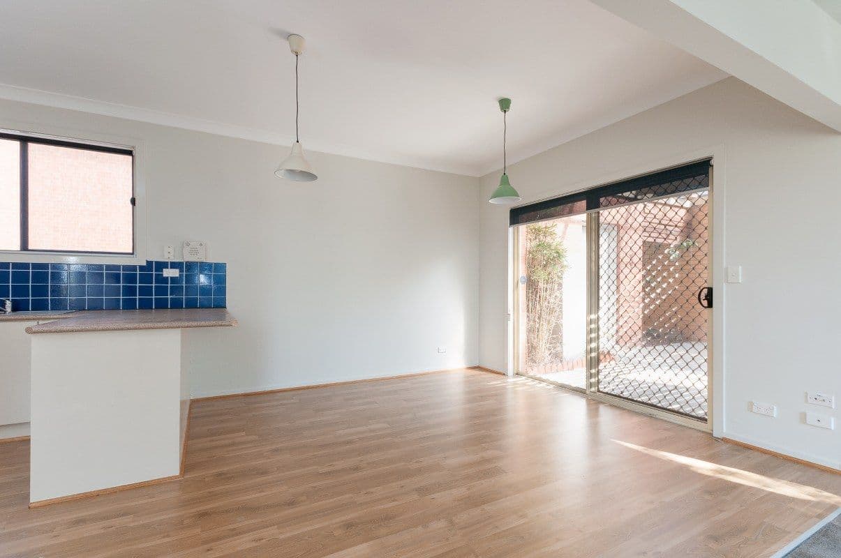 35 Hamilton Street, CRAIGIEBURN VIC 3064, Craigieburn - Thumbnail 4