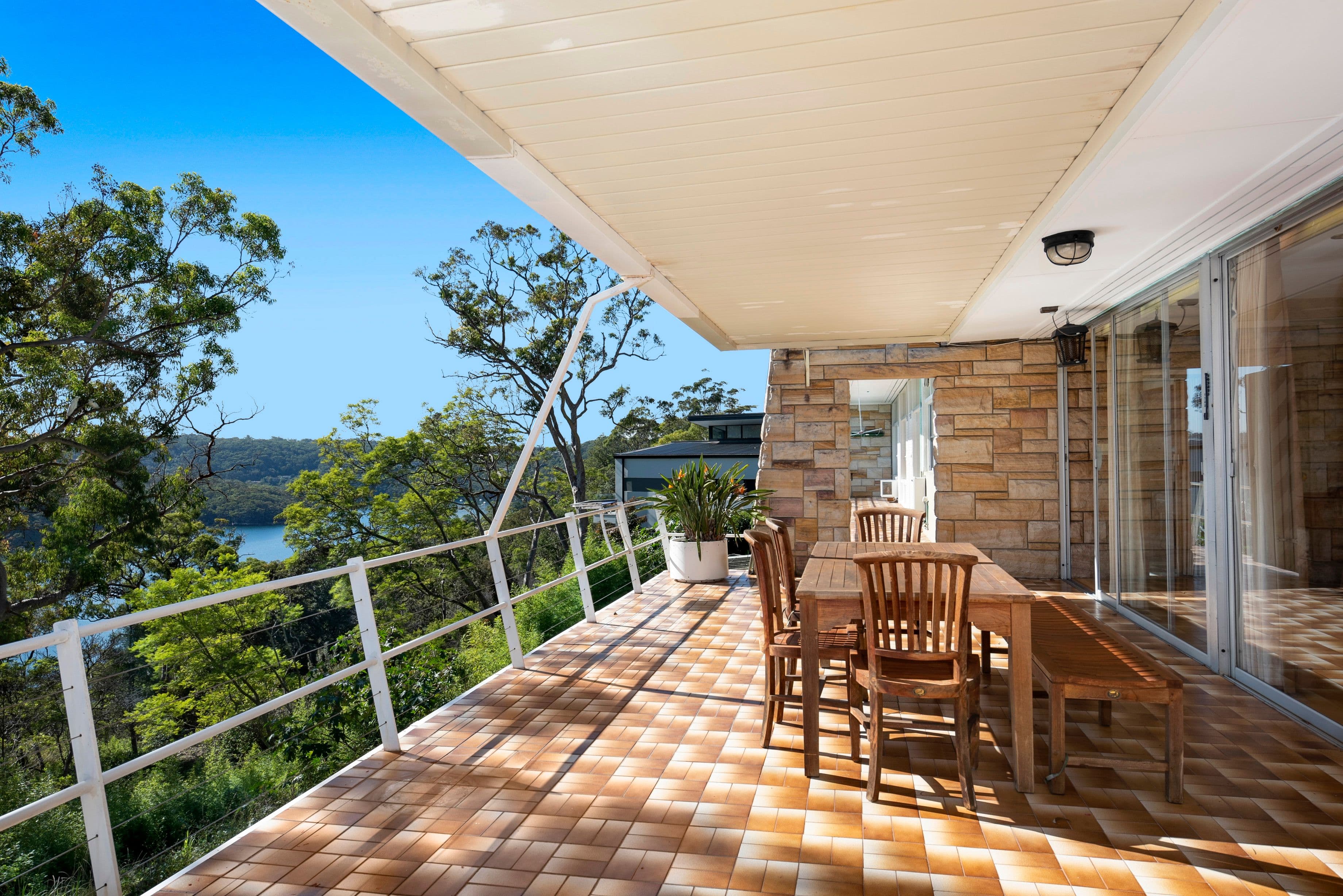 11B Coomleigh Avenue, Glen Waverley, Glen Waverley - Thumbnail 2