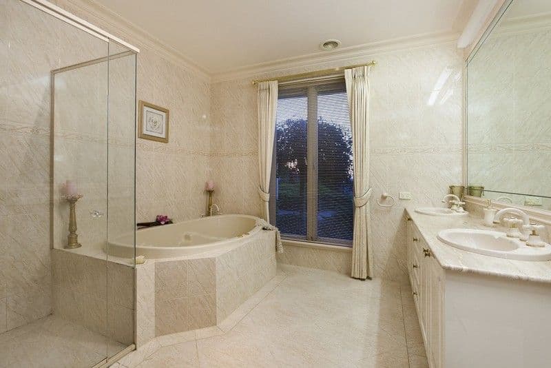 2 Bergner Court, LYSTERFIELD VIC 3156, Lysterfield - Thumbnail 5