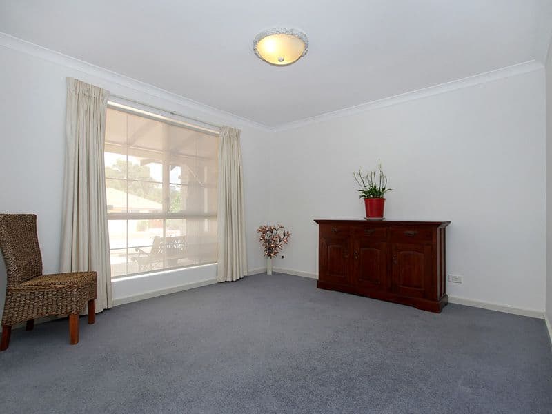 10 Manoora Place, KENWICK WA 6107, Kenwick - Thumbnail 4