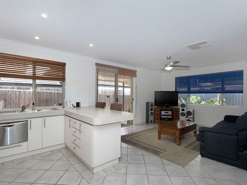10 Manoora Place, KENWICK WA 6107, Kenwick - Thumbnail 5