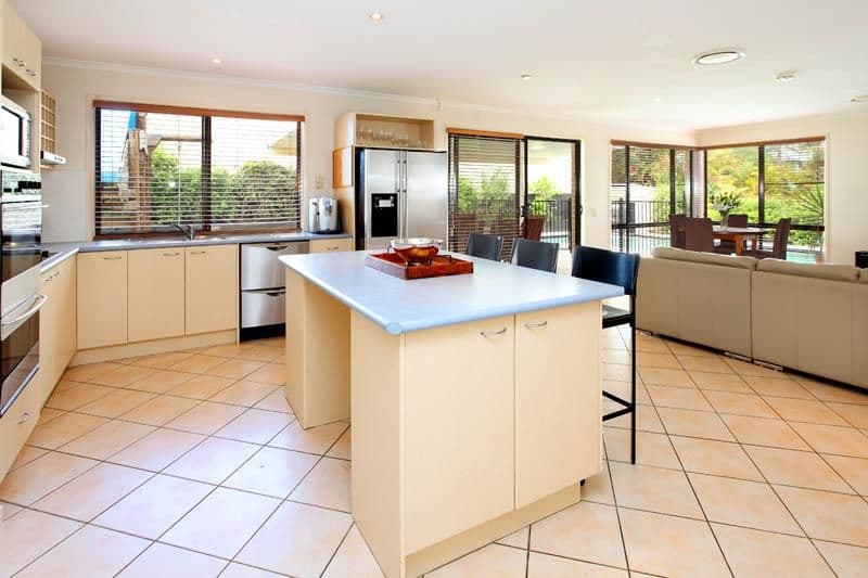 20 Farnworth Street, CHAPEL HILL QLD 4069, Chapel Hill - Thumbnail 4